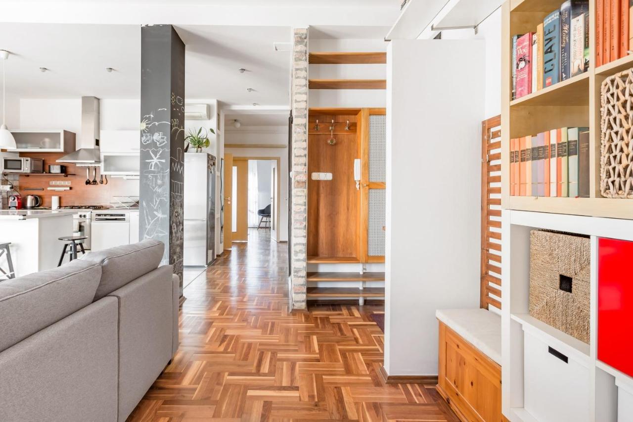 Relax Into Loft Living At A Light-Filled City Escape 부다페스트 외부 사진