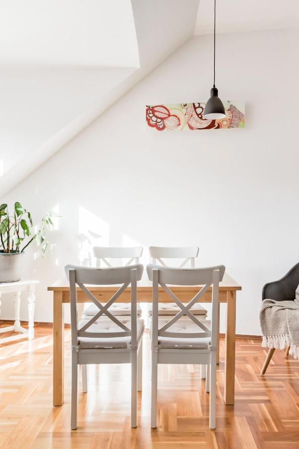 Relax Into Loft Living At A Light-Filled City Escape 부다페스트 외부 사진